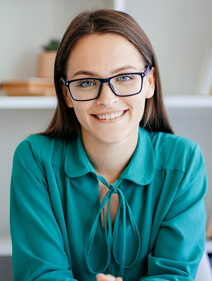 Dr. Amelia Rhodes